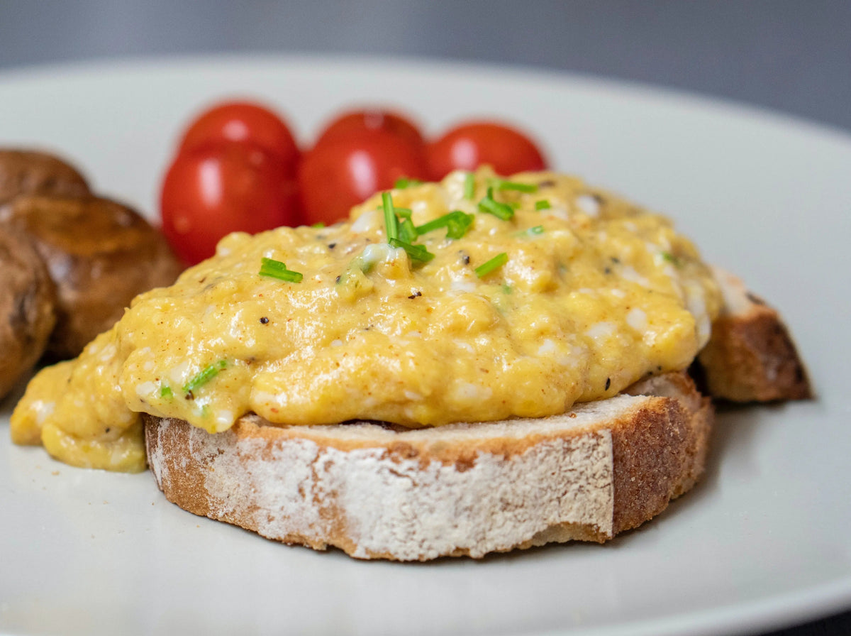 SMOKE & TEARS Tofu Scramble ft. THE SPICE 🔮 Sight-Seeker Hot Sauce | Recipe – SMOKE & TEARS HOT SAU