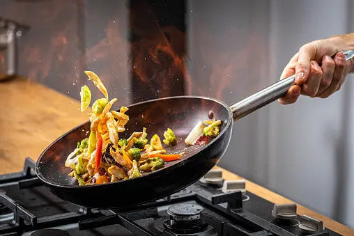 SMOKE & TEARS Tofu or Chicken Stir Fry ft. DRAGONS DRIP Szechuan Hot Sauce