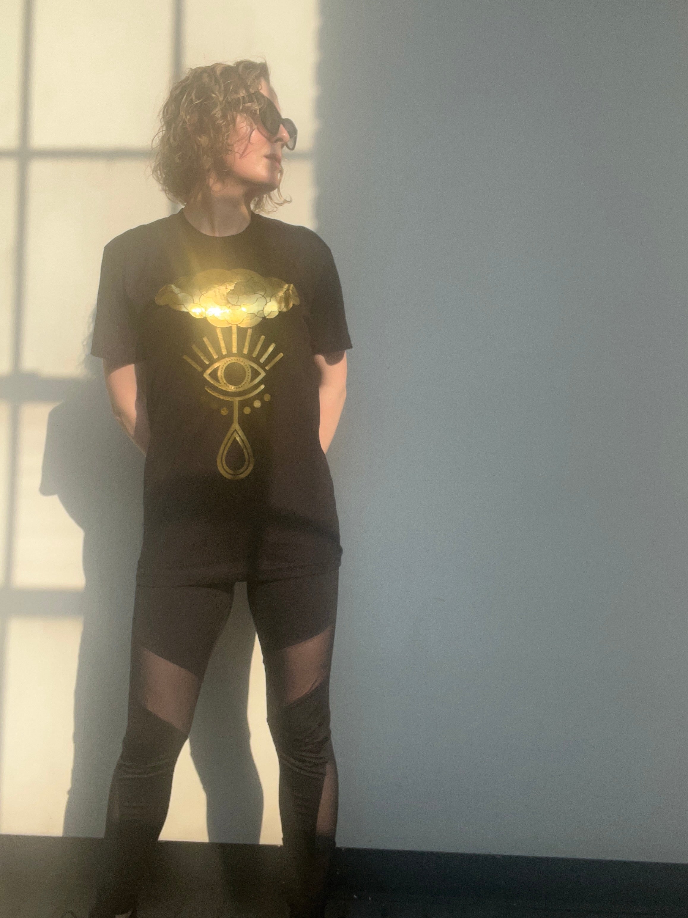 LIQUID GOLD - LIMITED EDITION T-SHIRT - SHORT SLEEVE & UNISEX