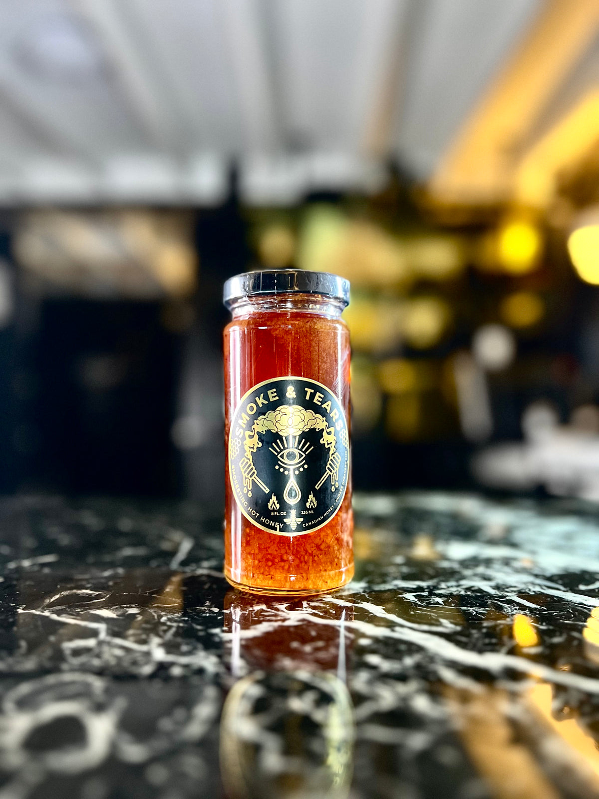 SMOKESTING HOT HONEY • SMOKED HABANERO CANADIAN HONEY • 8 fl oz • 236 ml
